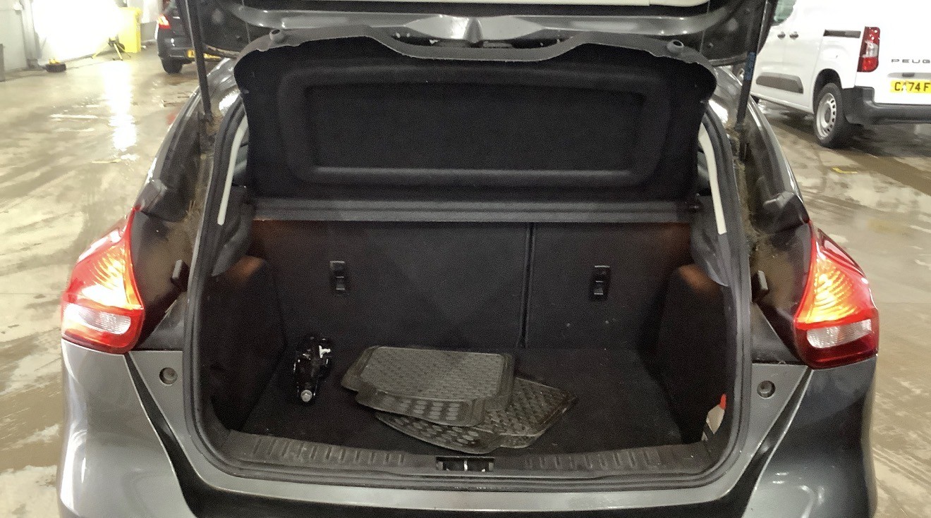 Used Ford Focus 2015 for sale - 76941810: Photo 8