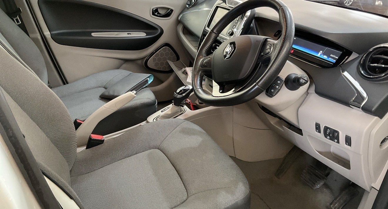 Used Renault Zoe 2015 for sale - 77694301: Photo 5