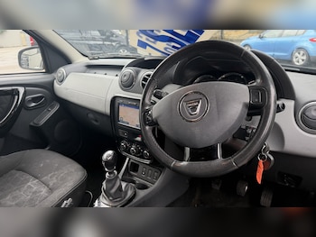 Used Dacia Duster 2016 for sale - 78794754: Photo
