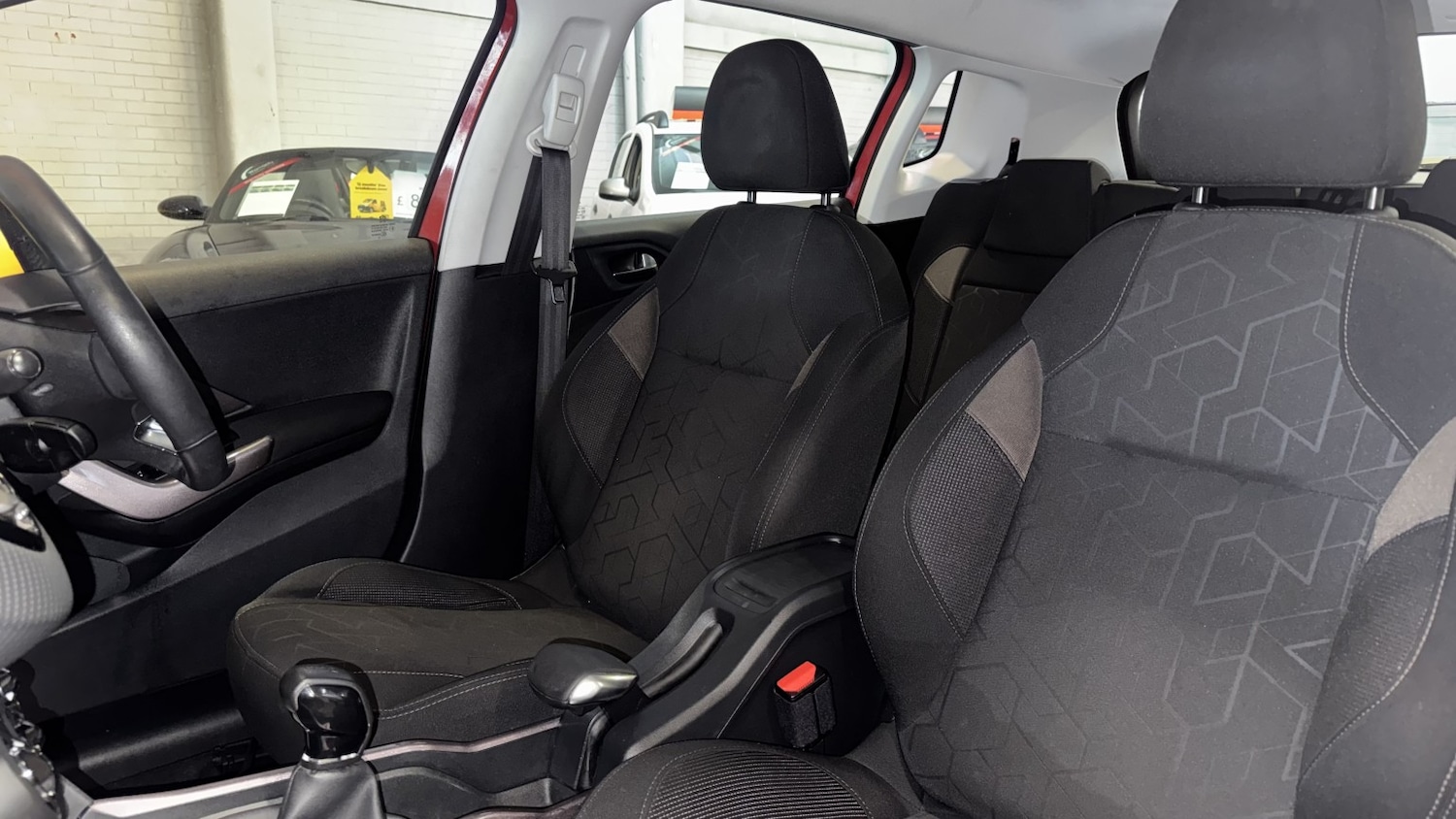 Used Peugeot 2008 2015 for sale - 77536042: Photo 19