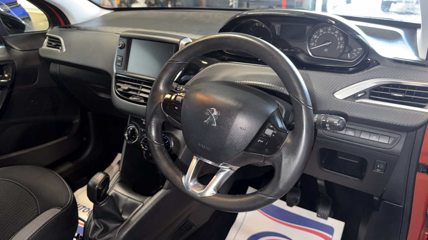 Used Peugeot 208 2016 for sale - 76673294: Photo 12