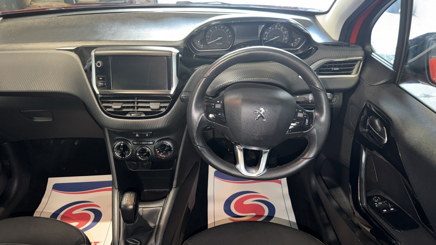 Used Peugeot 208 2016 for sale - 76673294: Photo 16