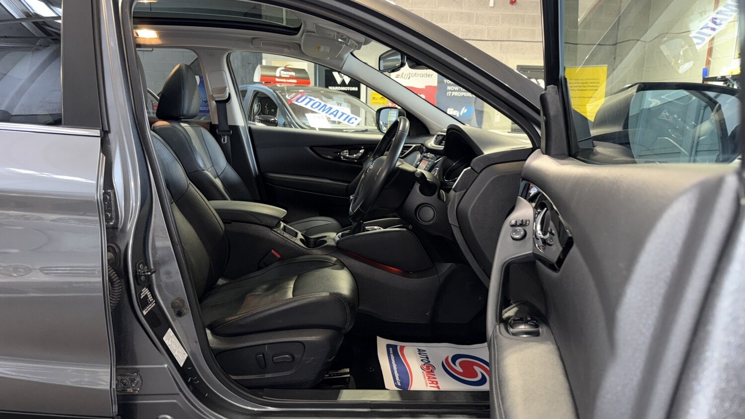 Used Nissan Qashqai 2016 for sale - 77921264: Photo 11