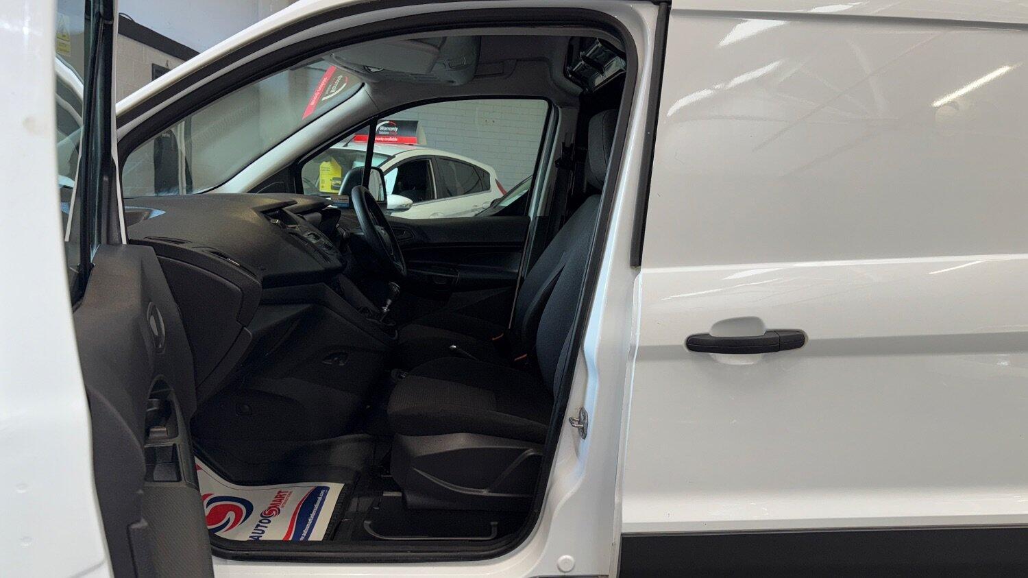 Used Ford Transit Connect 2015 for sale - 76793853: Photo 19