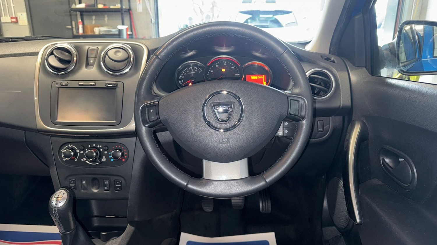 Used Dacia Sandero Stepway 2015 for sale - 77107688: Photo 16