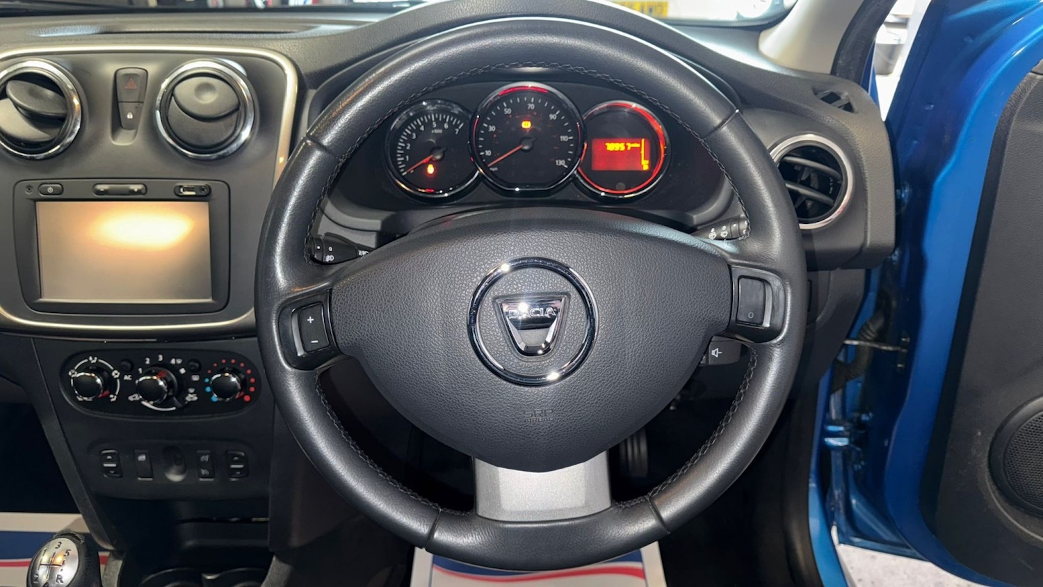 Used Dacia Sandero Stepway 2015 for sale - 77107688: Photo 22