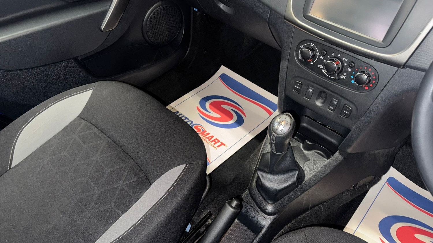 Used Dacia Sandero Stepway 2015 for sale - 77107688: Photo 26