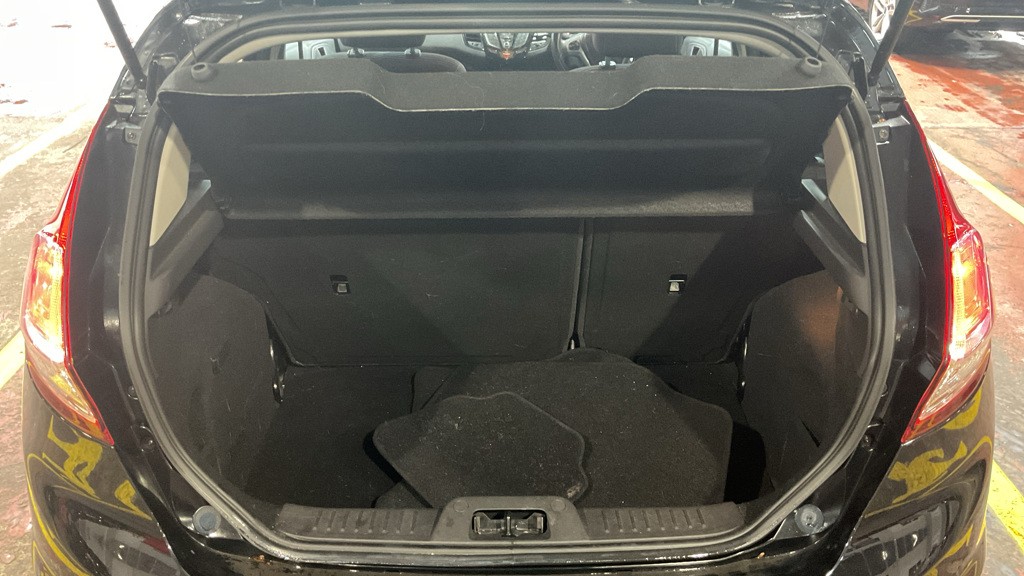 Used Ford Fiesta 2016 for sale - 77069103: Photo 11