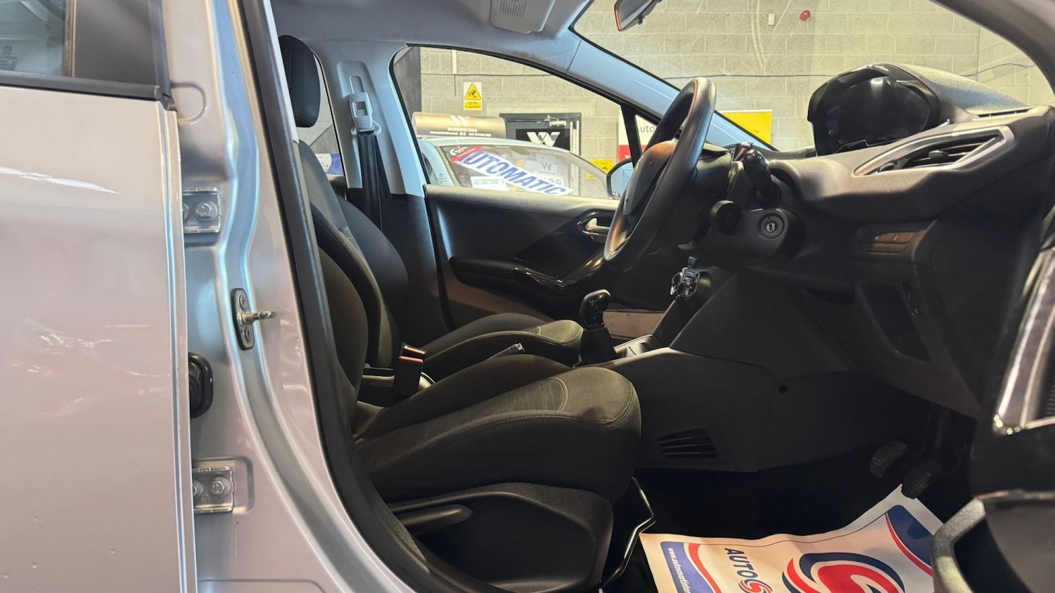 Used Peugeot 208 2013 for sale - 77289177: Photo 11