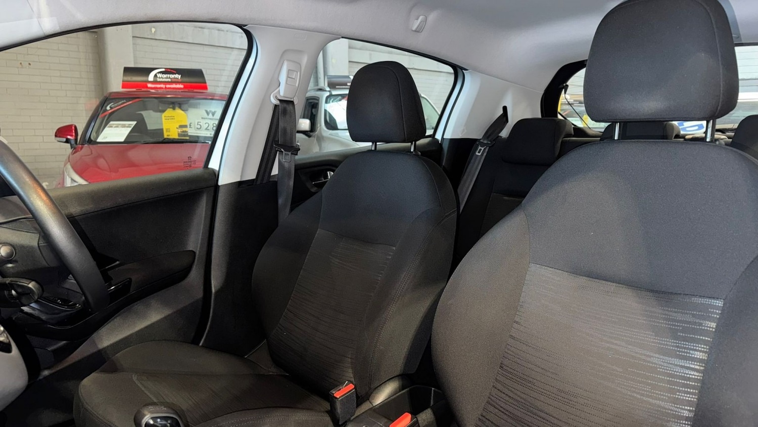 Used Peugeot 208 2013 for sale - 77289177: Photo 19