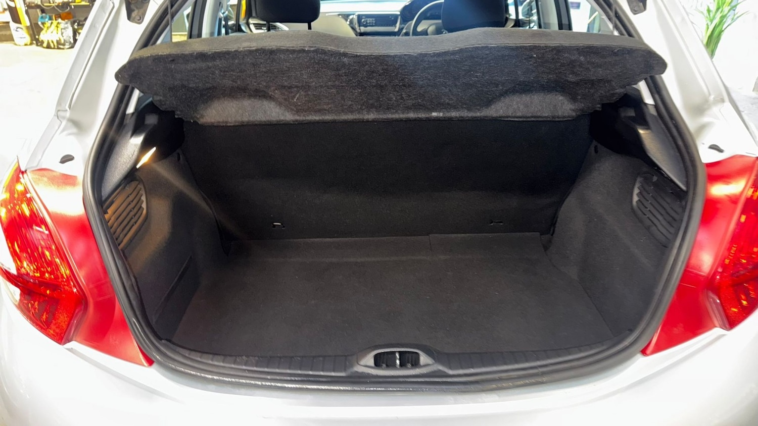 Used Peugeot 208 2013 for sale - 77289177: Photo 34