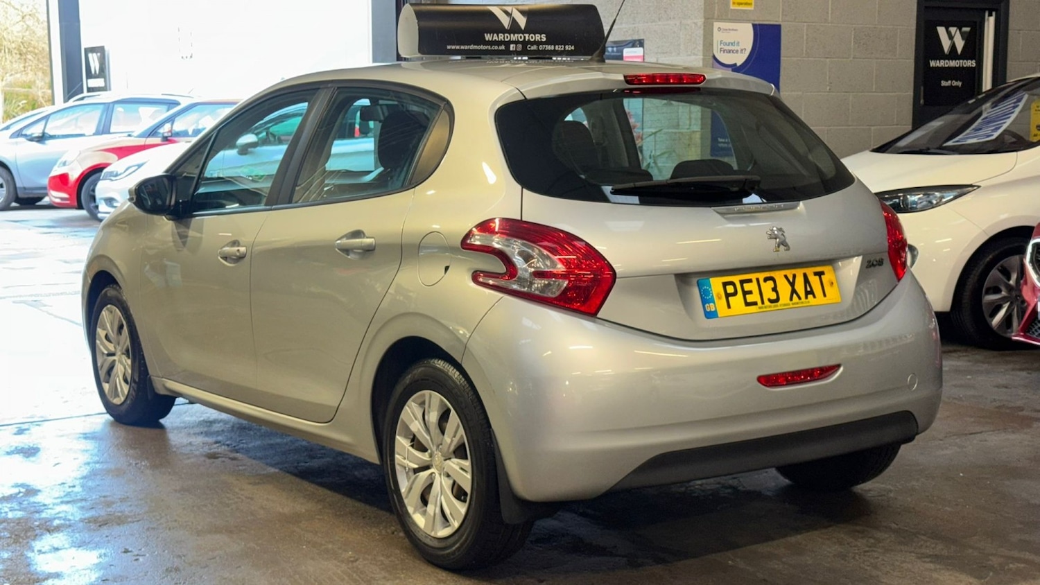 Used Peugeot 208 2013 for sale - 77289177: Photo 8