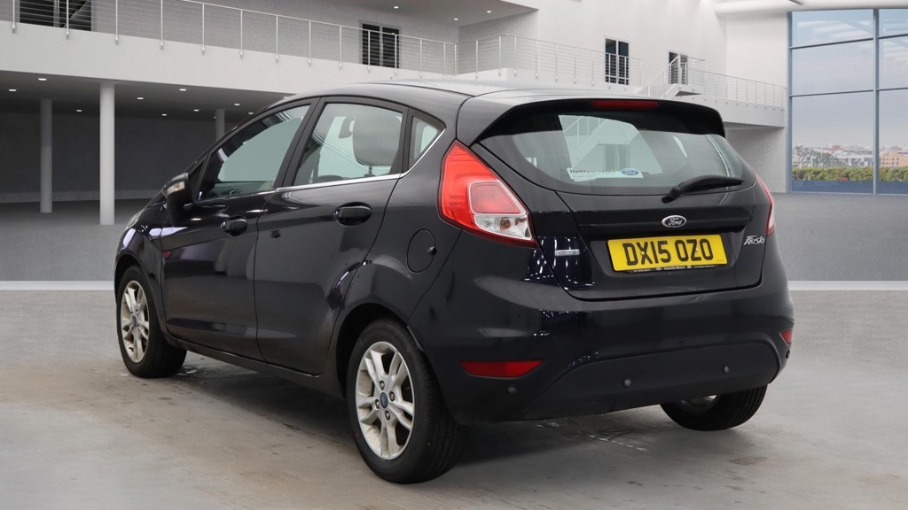 Used Ford Fiesta 2015 for sale - 77173152: Photo 2