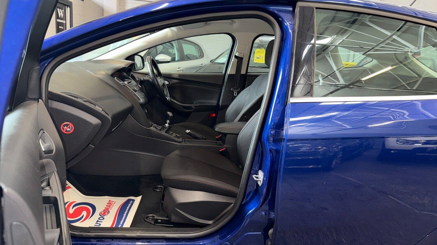 Used Ford Focus 2015 for sale - 76673309: Photo 14