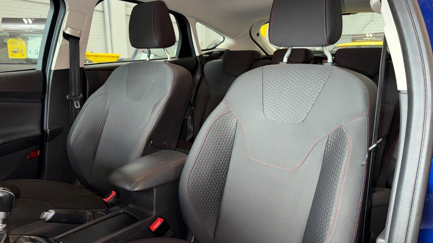 Used Ford Focus 2015 for sale - 76673309: Photo 17