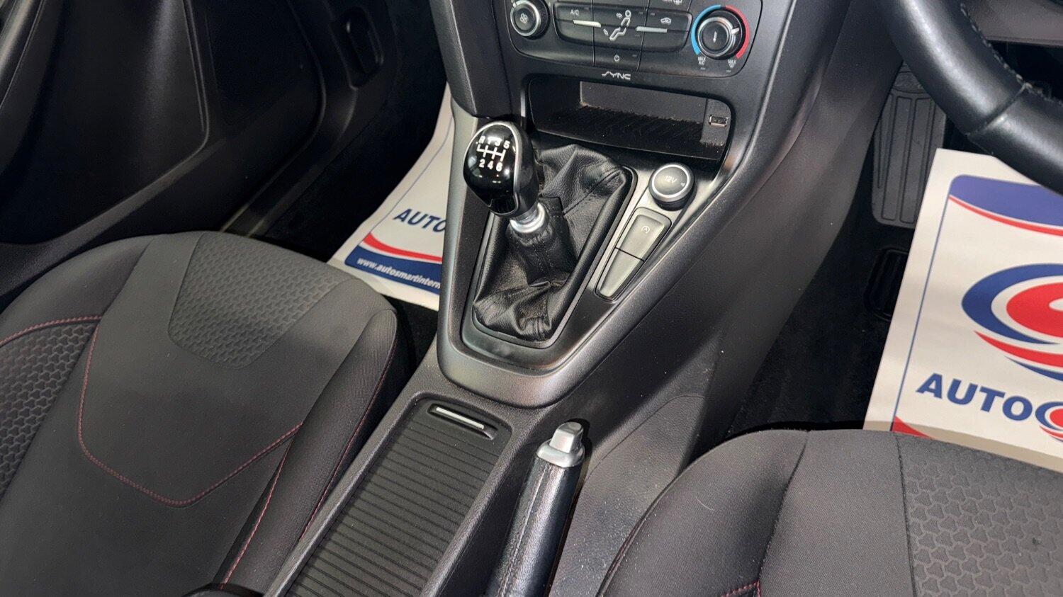 Used Ford Focus 2015 for sale - 76673309: Photo 21