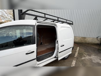Used Volkswagen Caddy Maxi 2018 for sale - 76897006: Photo