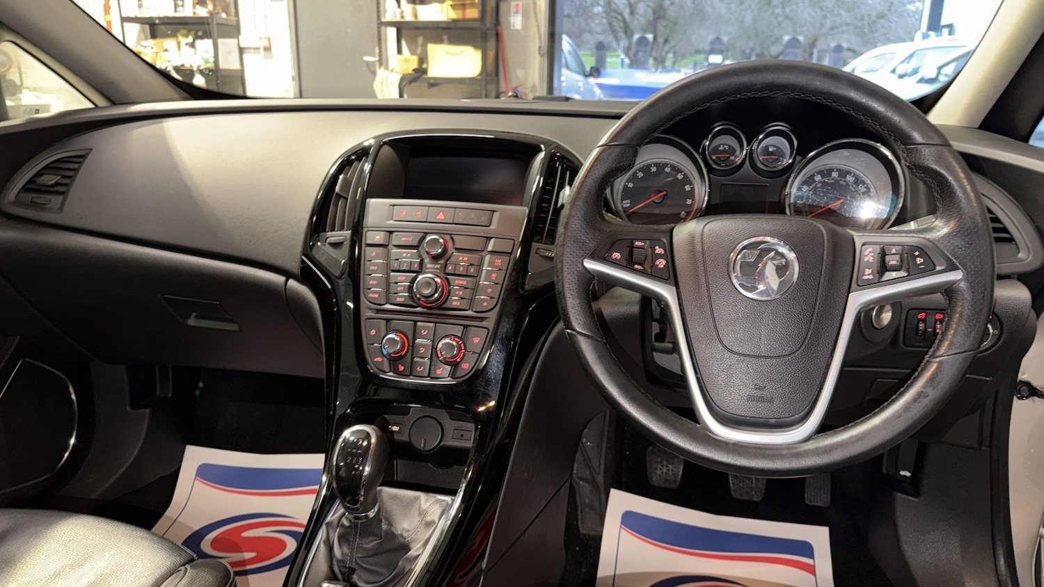 Used Vauxhall Astra GTC 2016 for sale - 77636927: Photo 17