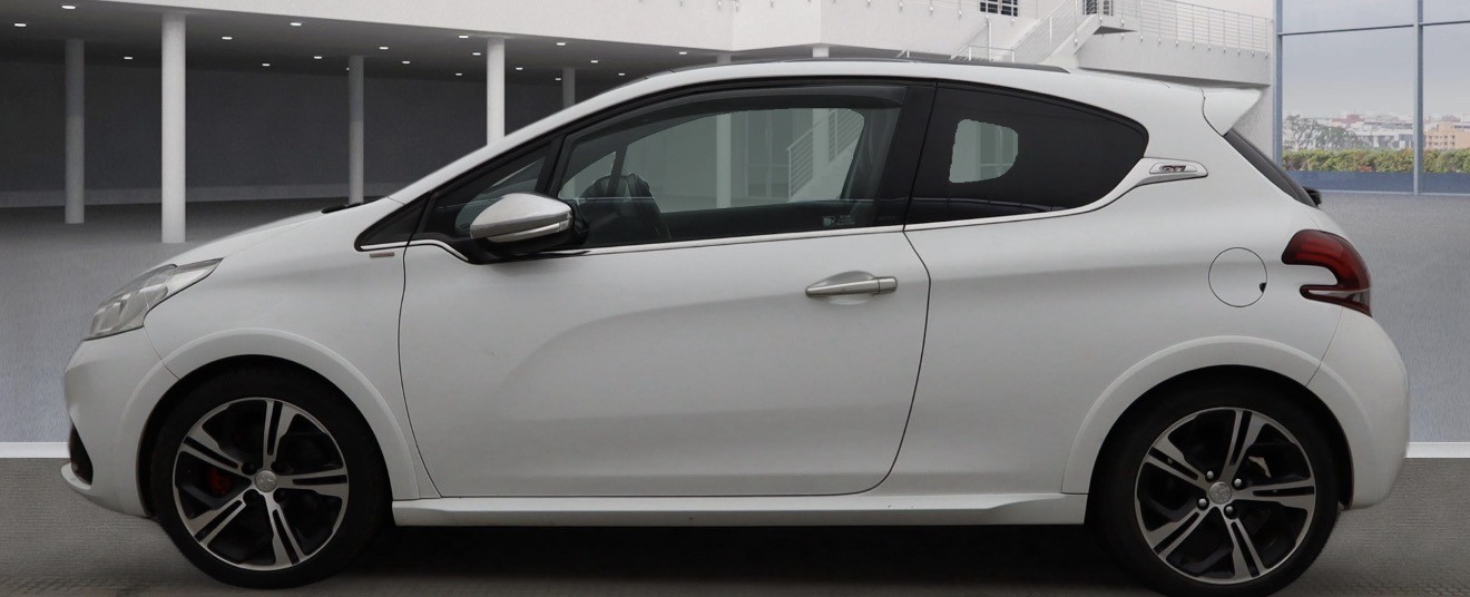 Used Peugeot 208 2016 for sale - 77478139: Photo 10