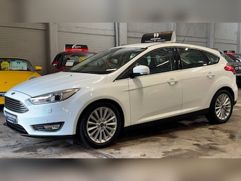 2016 - 1.0 T EcoBoost Titanium X White 5dr CRUISE+LOWTAX+SATNAV+BELTDONE