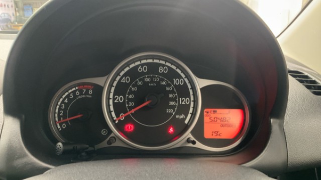 Used Mazda Mazda2 2013 for sale - 78145828: Photo 10