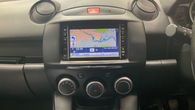 Used Mazda Mazda2 2013 for sale - 78145828: Photo 7