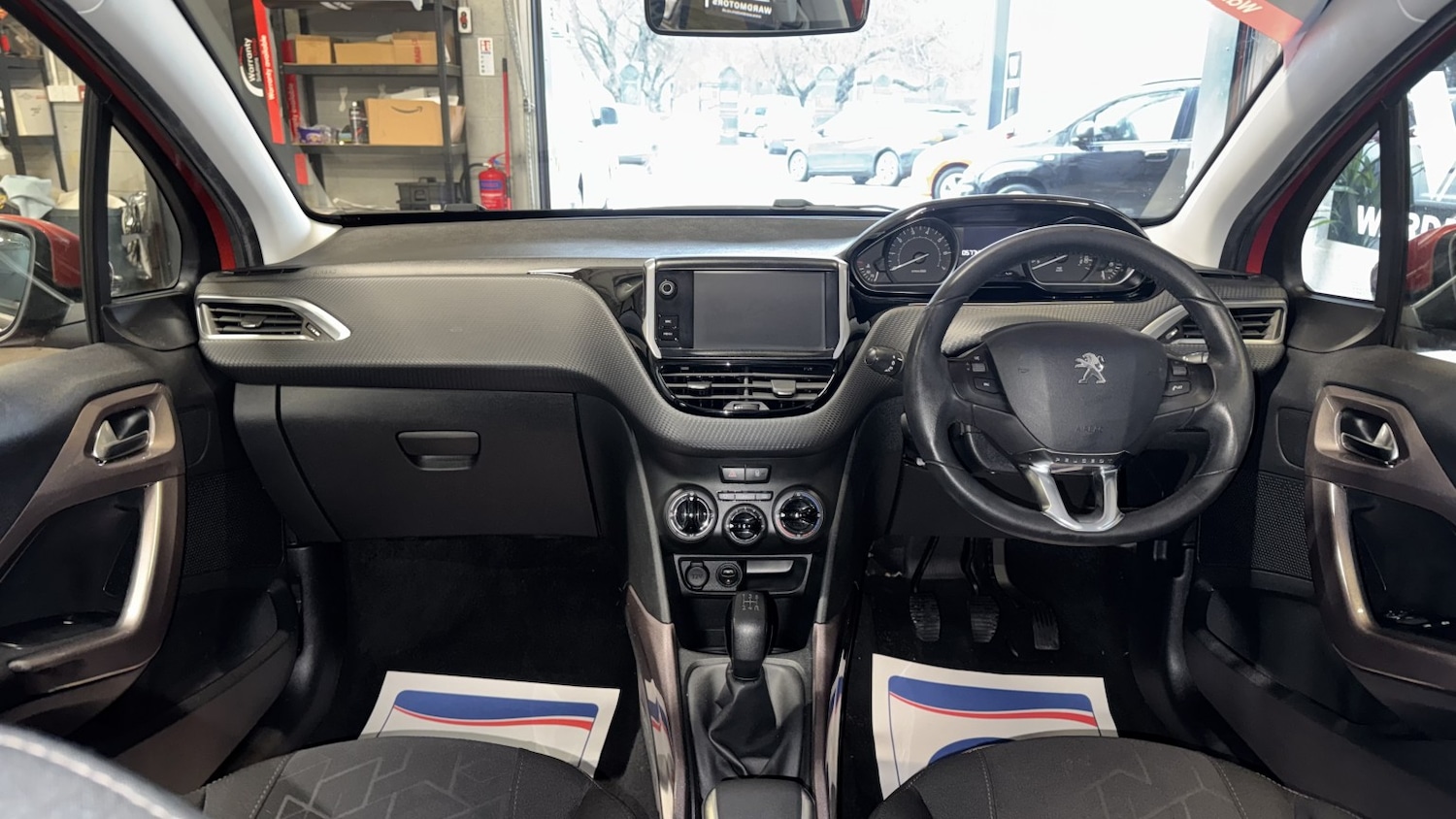 Used Peugeot 2008 2015 for sale - 77638619: Photo 14