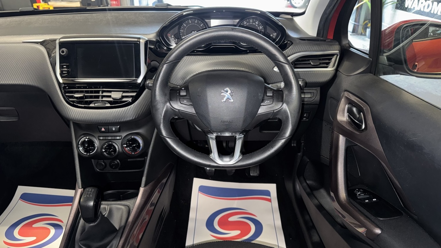 Used Peugeot 2008 2015 for sale - 77638619: Photo 16