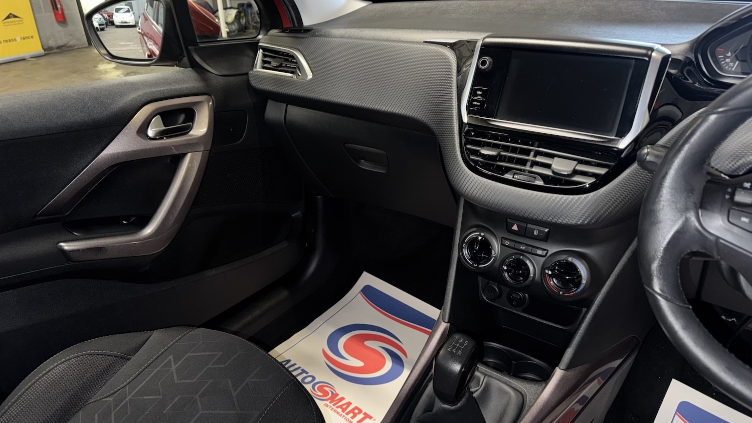 Used Peugeot 2008 2015 for sale - 77638619: Photo 22