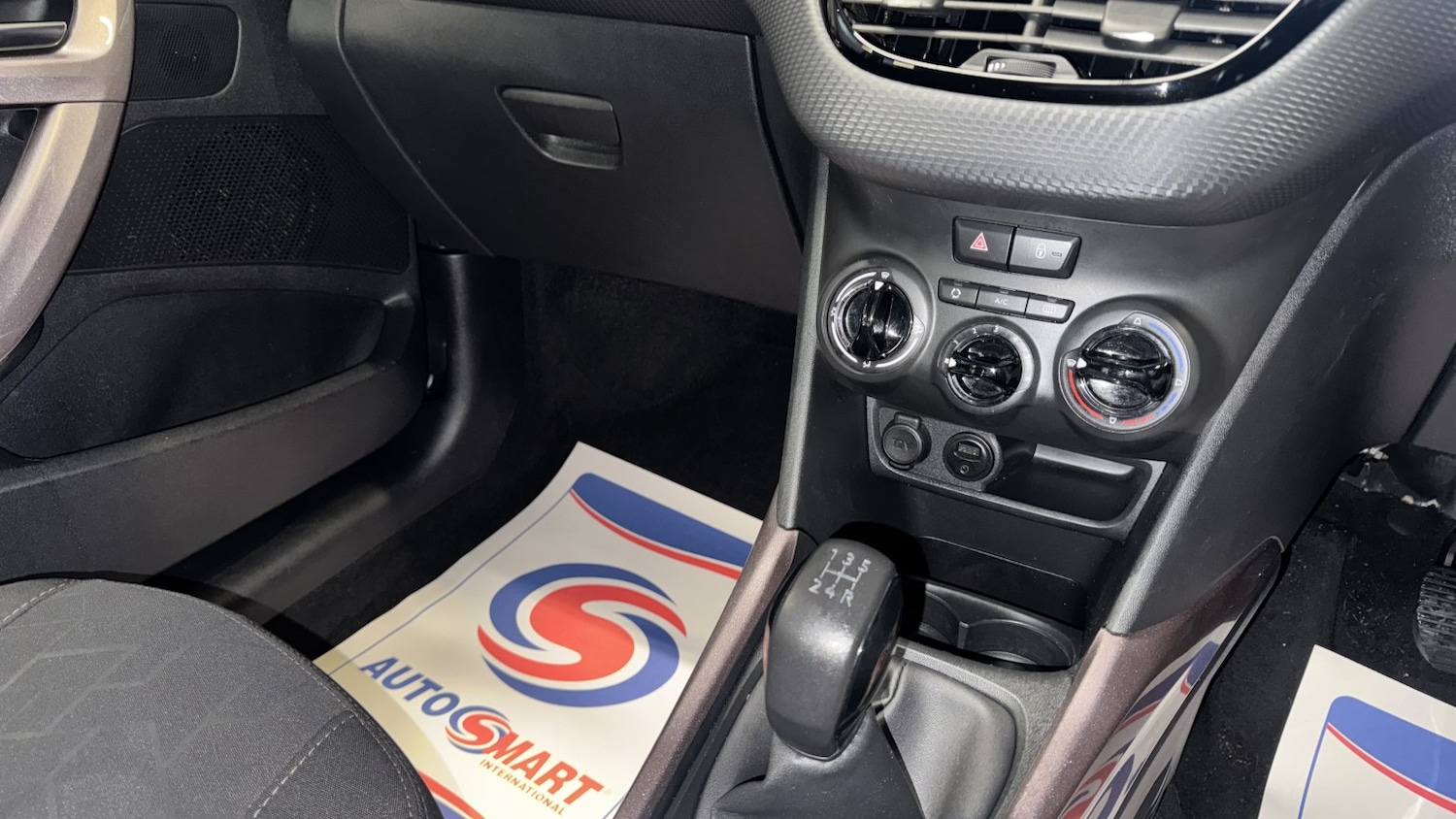 Used Peugeot 2008 2015 for sale - 77638619: Photo 23