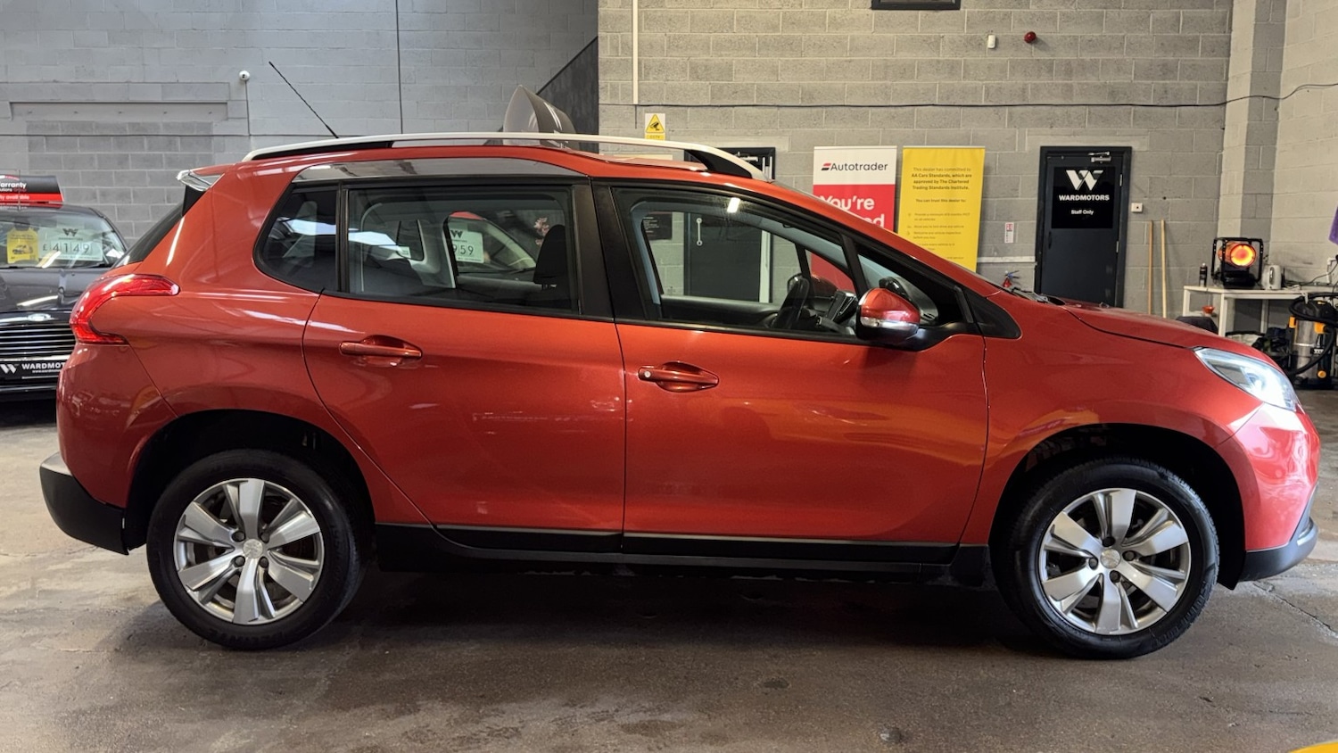Used Peugeot 2008 2015 for sale - 77638619: Photo 9