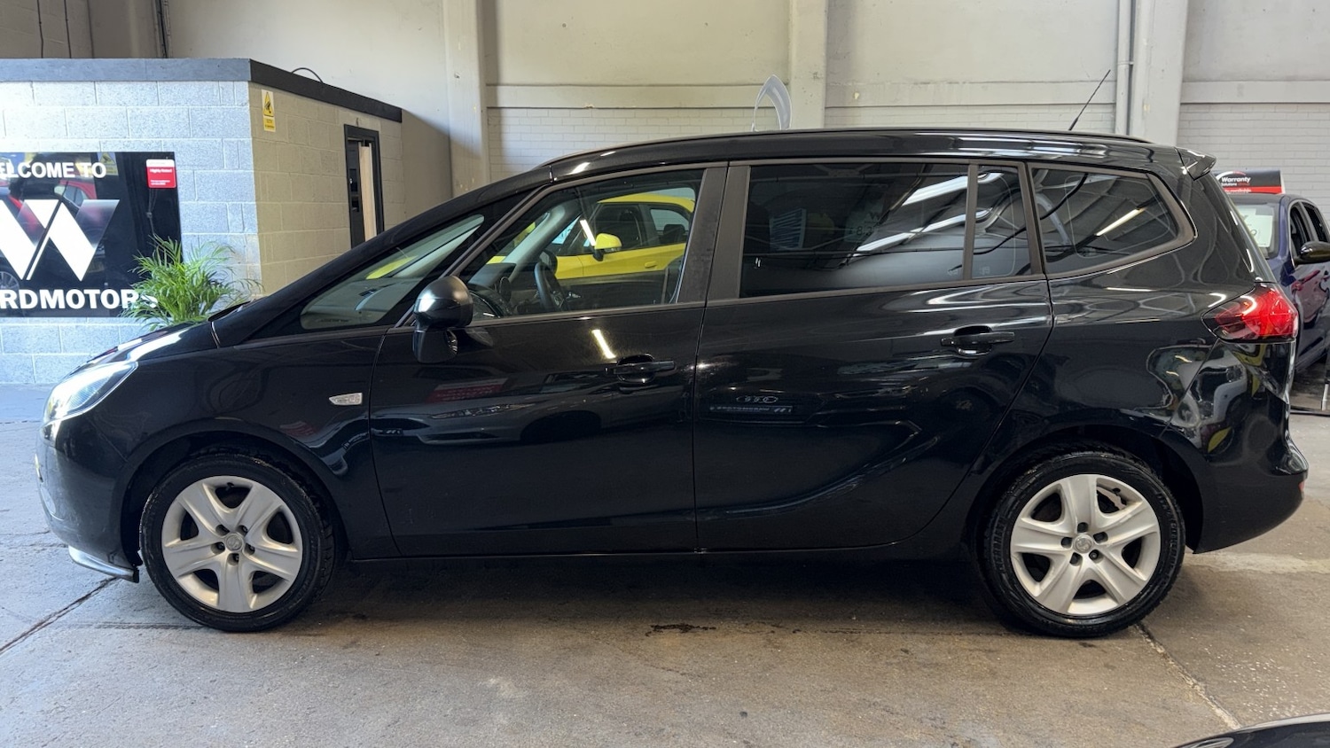 Used Vauxhall Zafira 2013 for sale - 76673288: Photo 2