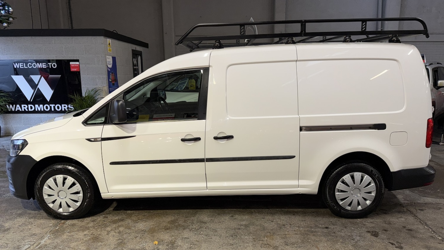 Used Volkswagen Caddy Maxi 2018 for sale - 76951121: Photo 2