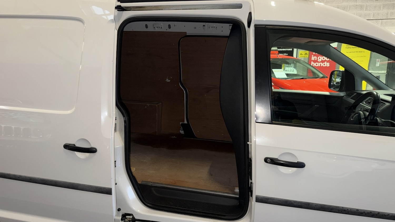 Used Volkswagen Caddy Maxi 2018 for sale - 76951121: Photo 31