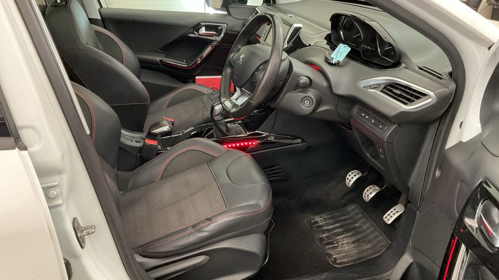 Used Peugeot 2008 2017 for sale - 77897799: Photo 5