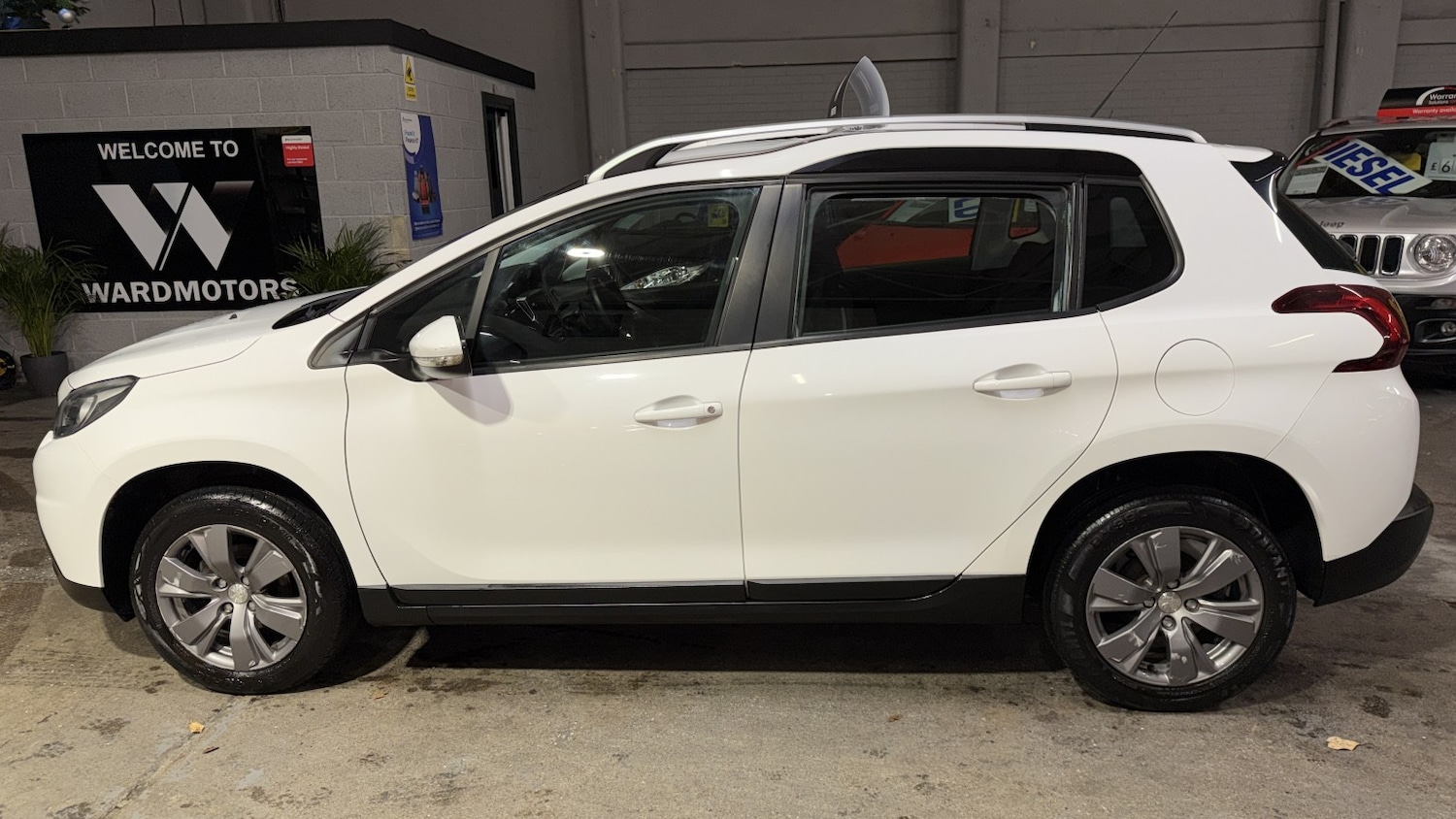 Used Peugeot 2008 2017 for sale - 76935365: Photo 2