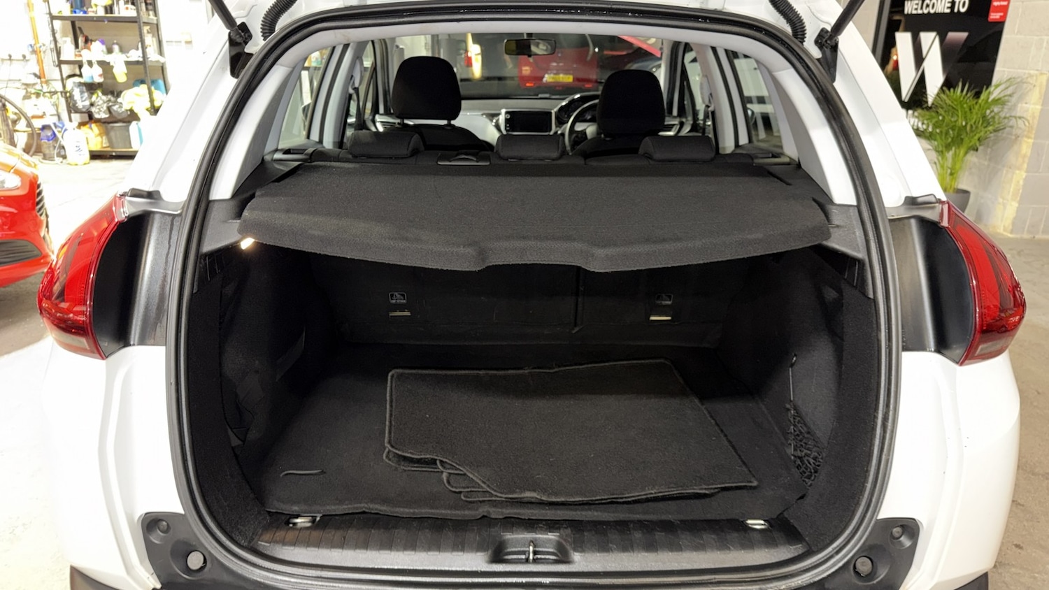 Used Peugeot 2008 2017 for sale - 76935365: Photo 38