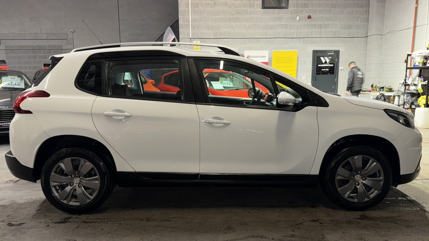 Used Peugeot 2008 2017 for sale - 76935365: Photo 9