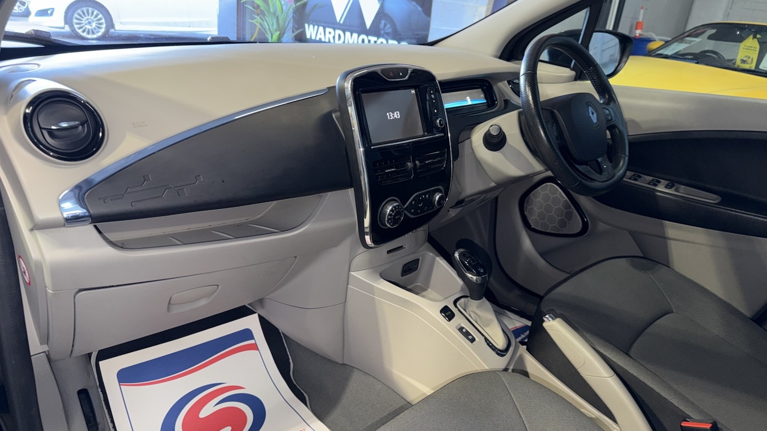 Used Renault Zoe 2013 for sale - 77938012: Photo 18