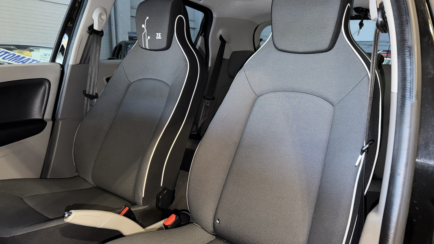 Used Renault Zoe 2013 for sale - 77938012: Photo 19