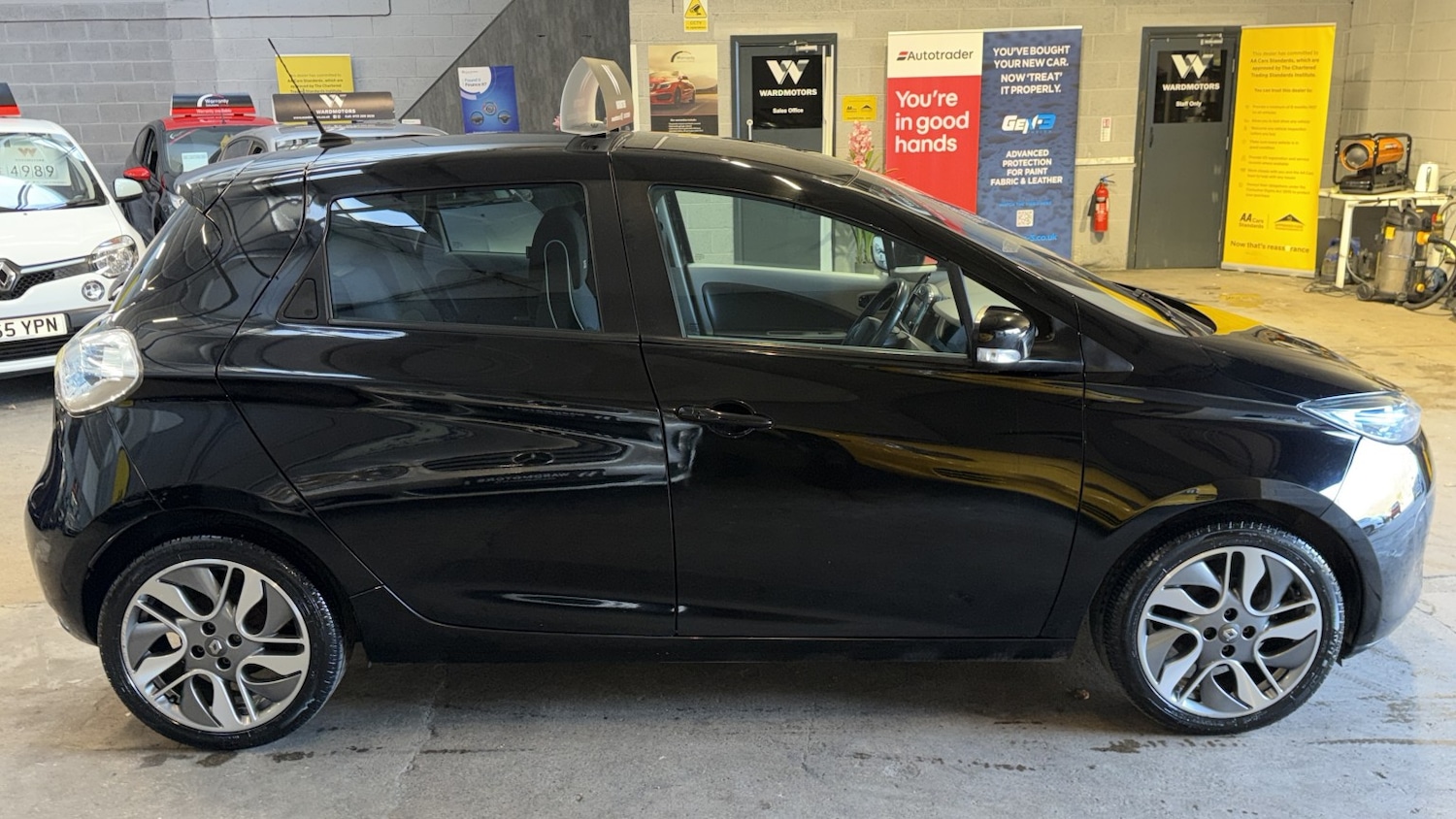 Used Renault Zoe 2013 for sale - 77938012: Photo 9