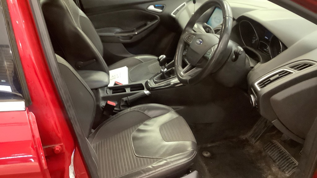 Used Ford Focus 2016 for sale - 77173204: Photo 5