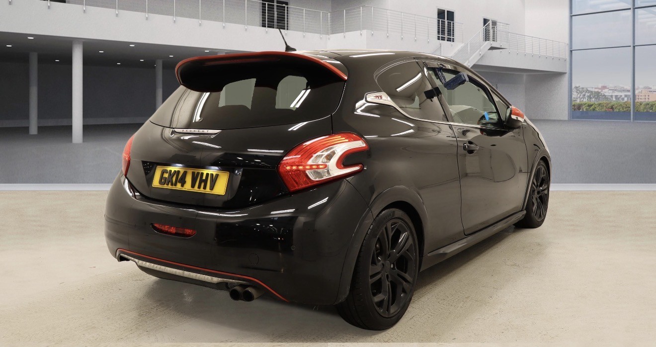 Used Peugeot 208 2014 for sale - 77558574: Photo 2