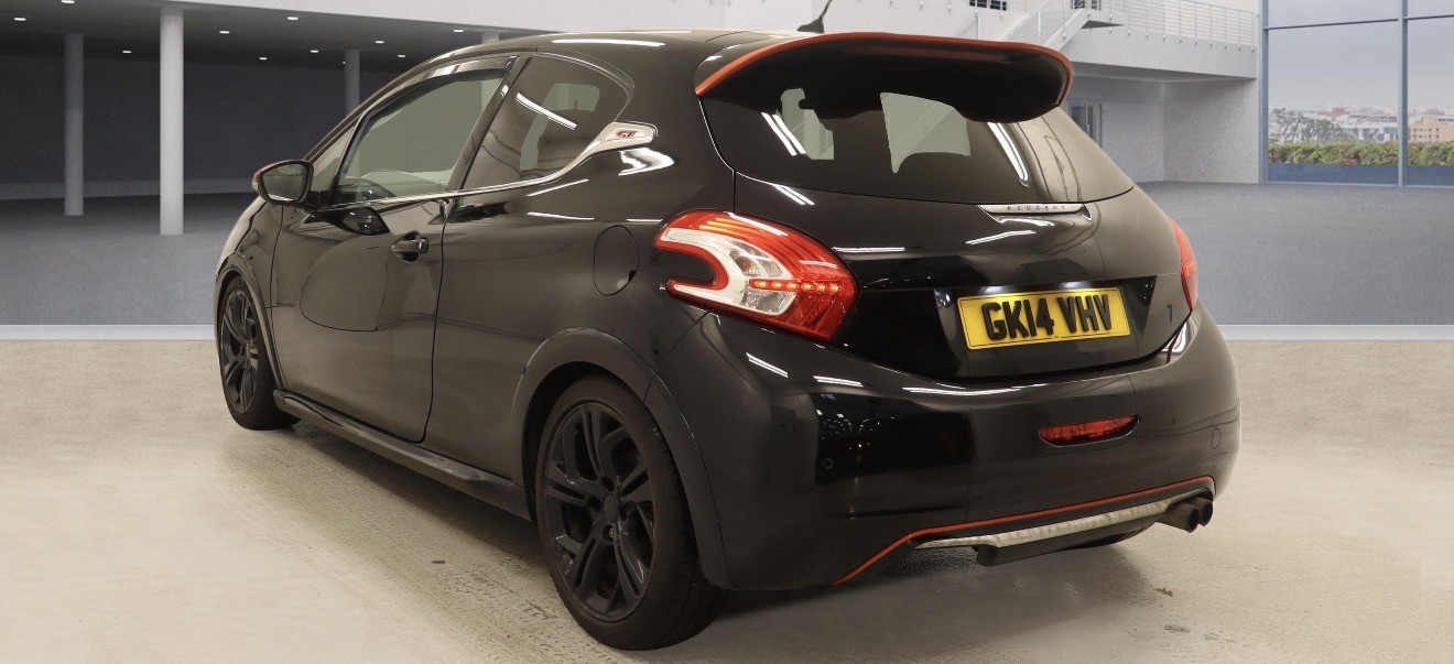 Used Peugeot 208 2014 for sale - 77558574: Photo 4