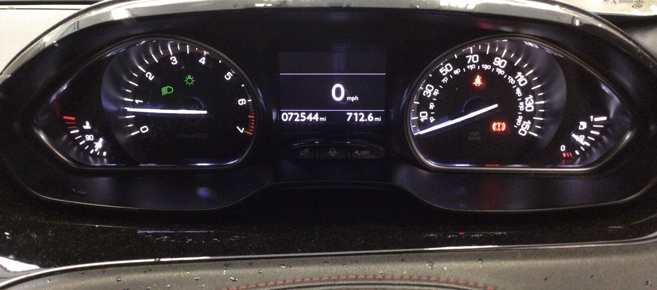 Used Peugeot 208 2014 for sale - 77558574: Photo 8