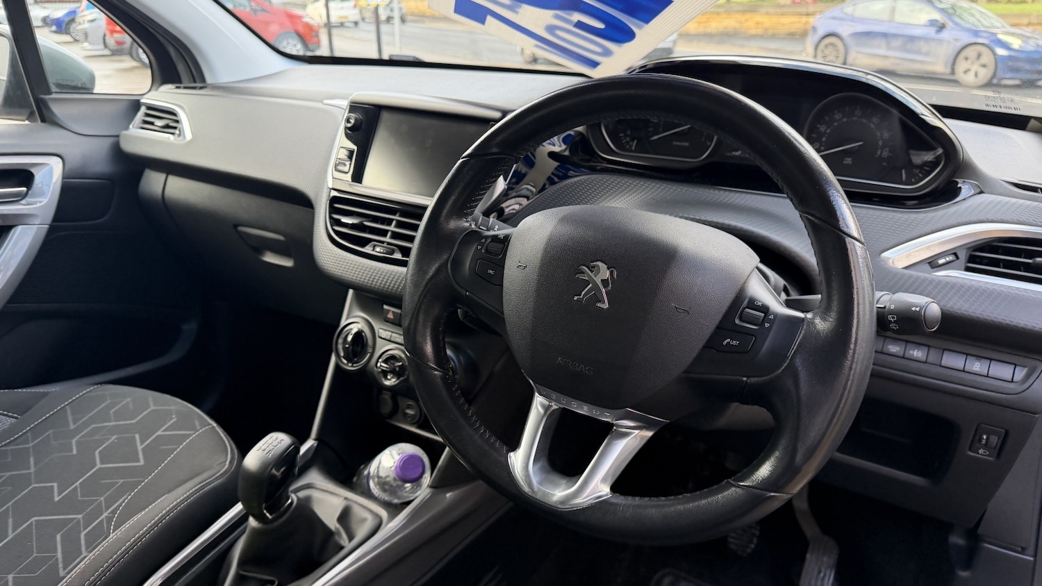 Used Peugeot 2008 2017 for sale - 77189259: Photo 2