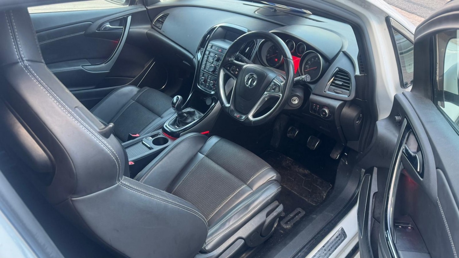 Used Vauxhall Astra GTC 2013 for sale - 77014838: Photo 5