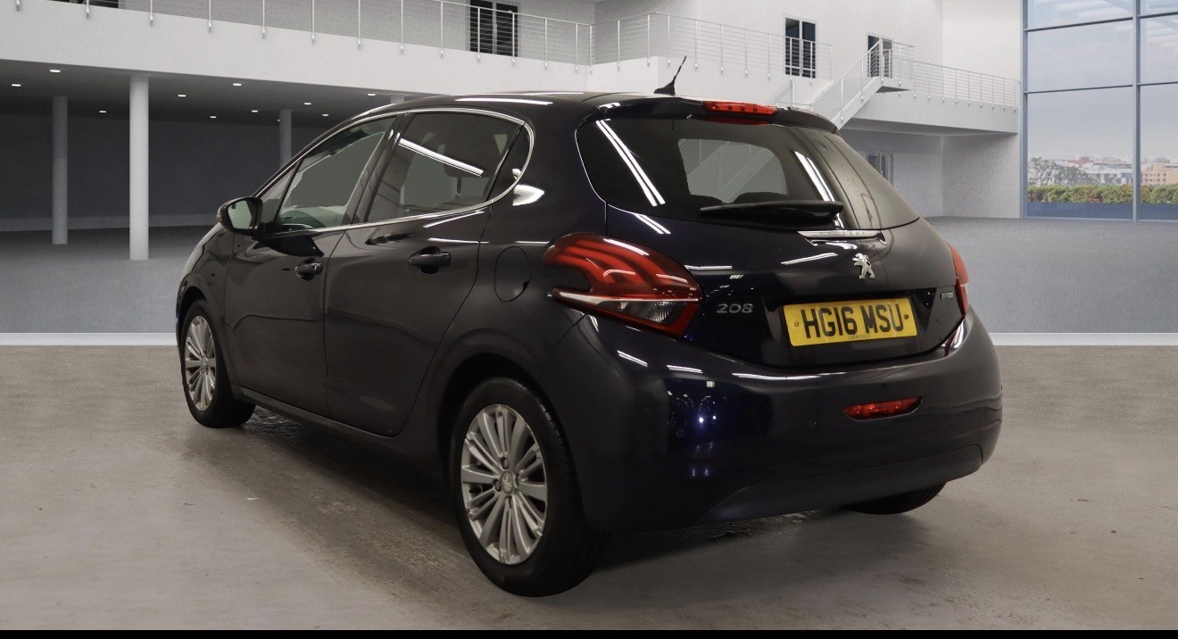 Used Peugeot 208 2016 for sale - 76762165: Photo 2