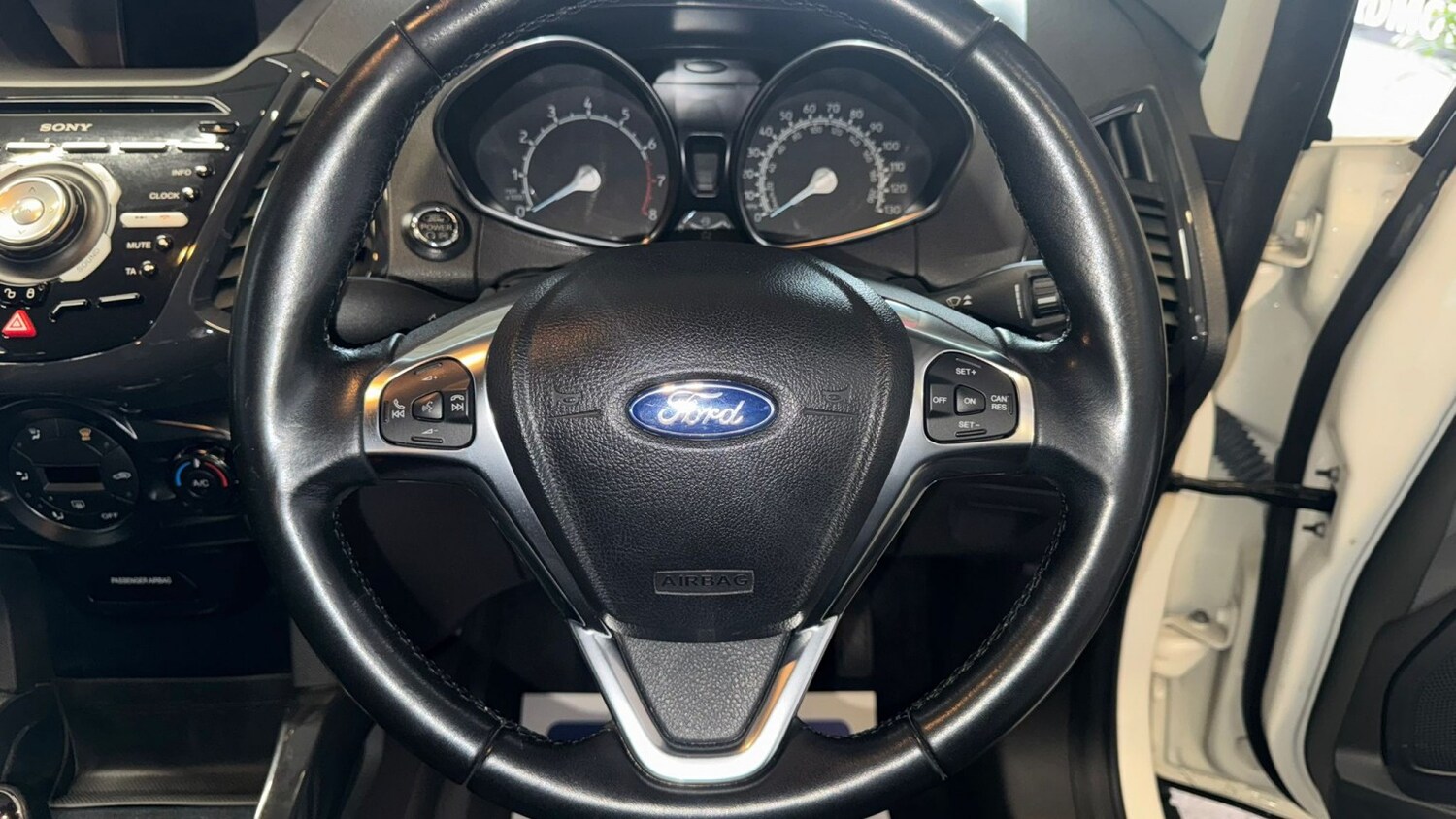 Used Ford Ecosport 2016 for sale - 76673295: Photo 21