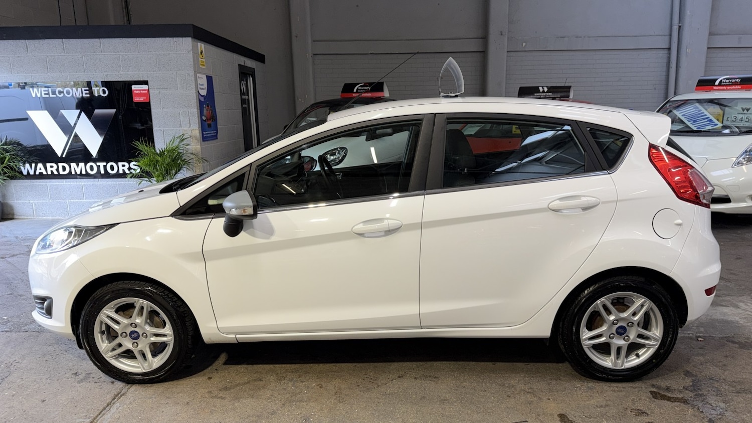 Used Ford Fiesta 2013 for sale - 76673257: Photo 2